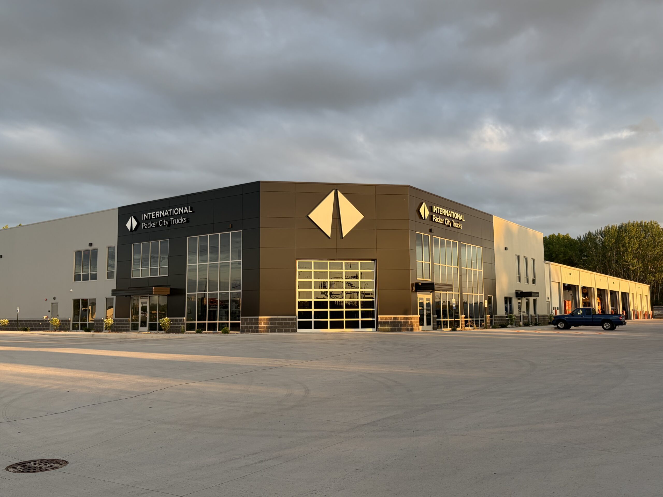 Packer City International Trucks location